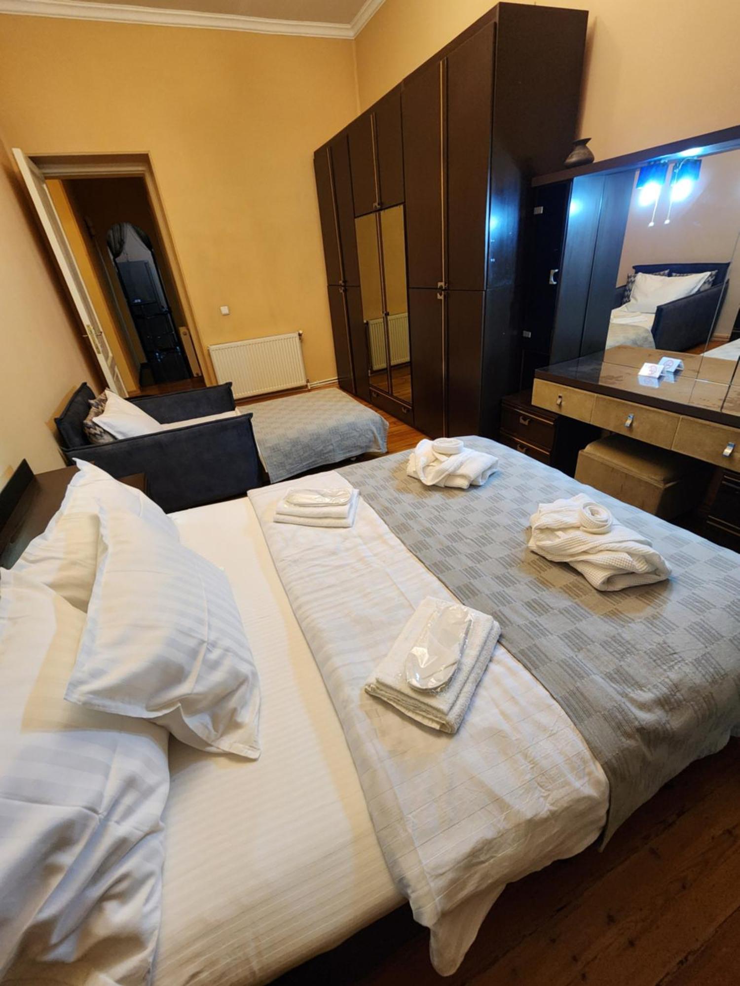 Riverside Baratashvili Apartment Tbilisi Esterno foto